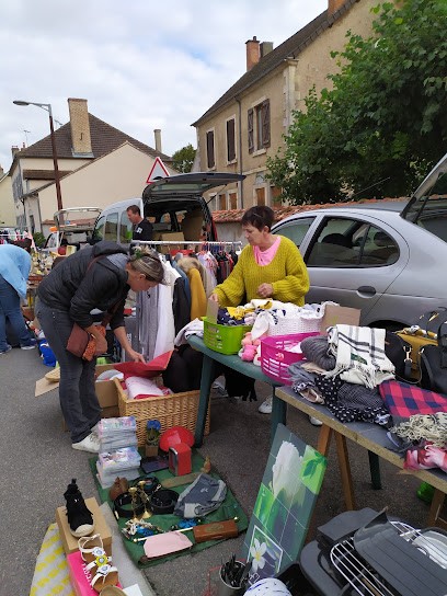 Rondet Florence, Bar à Saint-Bonnet-Tronçais