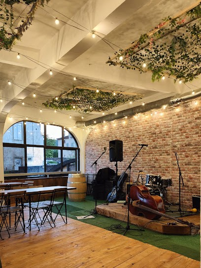 Saro’s Bar, Bar à Saint-Céré