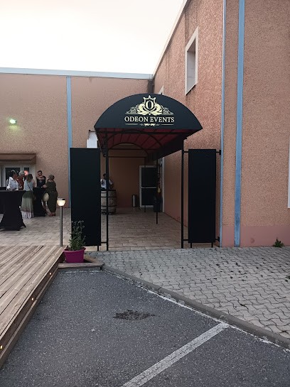 Opalma, Bar à Poussan