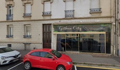 Gotham City, Bar à Épinal