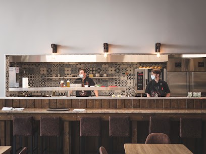 La Grange Des Frangins, Bar à Saint-Cyr-sur-Loire