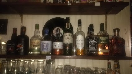 Le Corto, Bar à L'Aigle