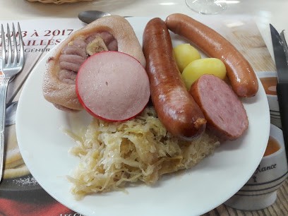 Benoit Jean-Bernard, Bar à Plénée-Jugon