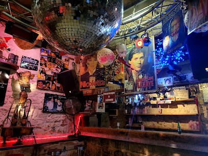 Le Jacquart Club De L'Antre, Bar à Bellegarde