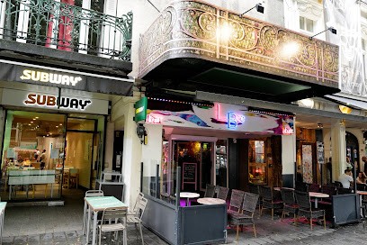 L.Bee Bar, Bar à Reims