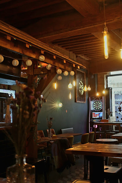 Pub L'ours Pimpant - Café & Bar À Bières Locales, Bar à Dijon