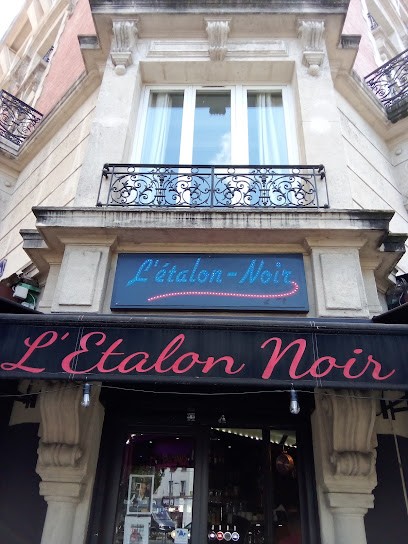 L'Etalon Noir, Bar au Kremlin-Bicêtre