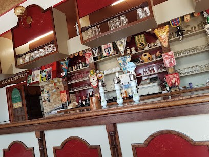 Tal Ar Hoat, Bar à Quéménéven