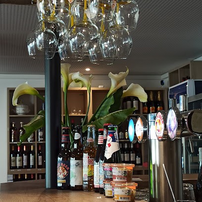 Le Seize, Bar à Saint-Michel