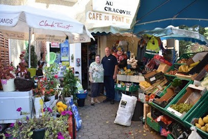 Tabac Bar Epicerie Le Cracovie Au Pont De Mars, Bar à Mars