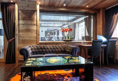 M BAR, Bar à Val-d'Isère