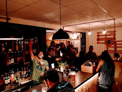 Mano Mano Bar, Bar à Paris 18