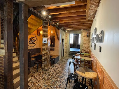 Le Barouf, Bar au Mans