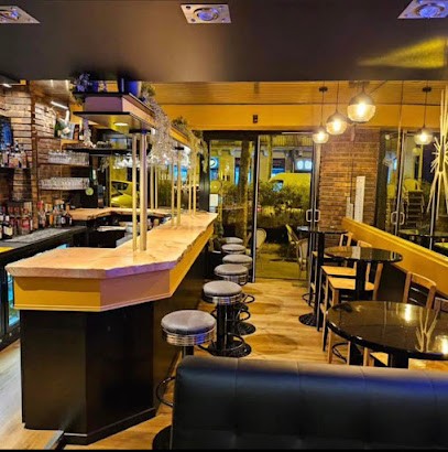 Le P'tit Bar, Bar à Saintes