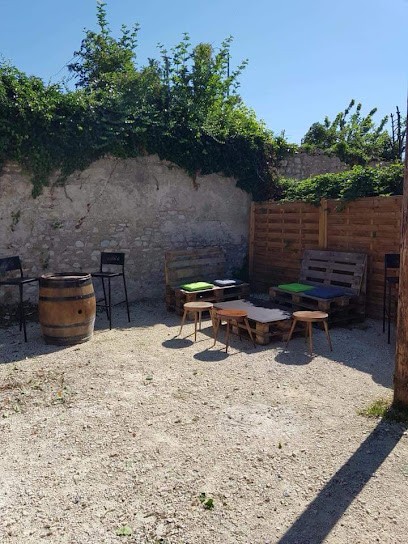 Le Vibes, Bar à Crest